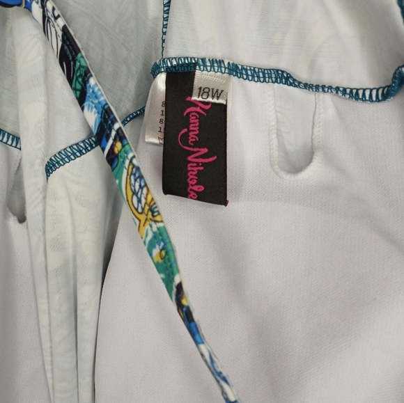 Paisley Print Women's Swim Top - Picture 6 of 8